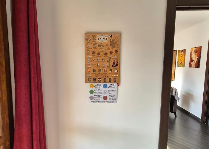 Casa Scova, Entire *